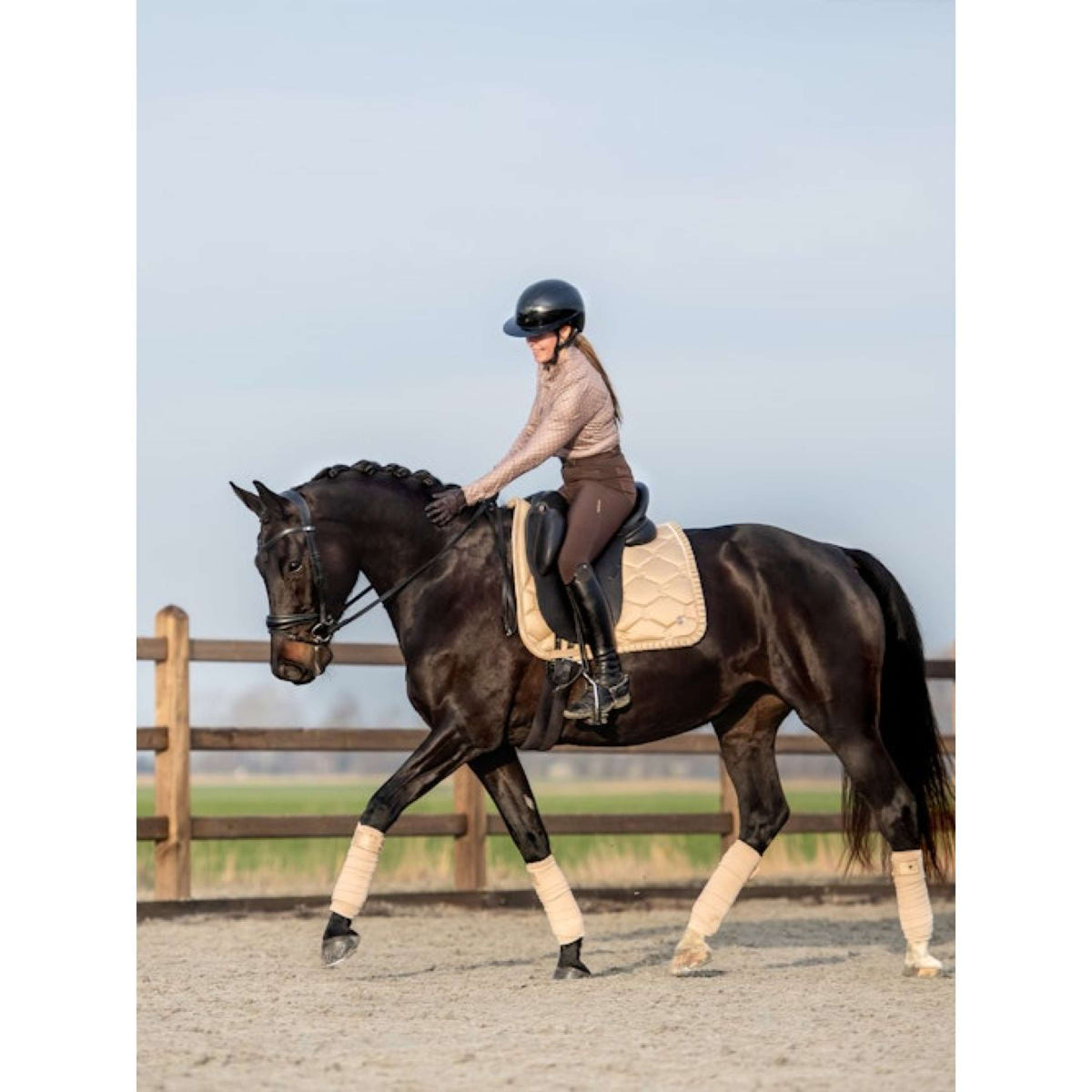 PS of Sweden Tapis de Selle Ruffle Dressage Light Sand