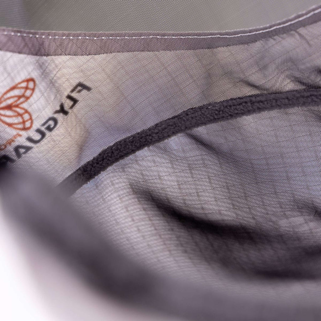 FlyGuard by Shires Masque Anti-Mouches Pro Sun Shade avec Oreilles et Franges Blanc