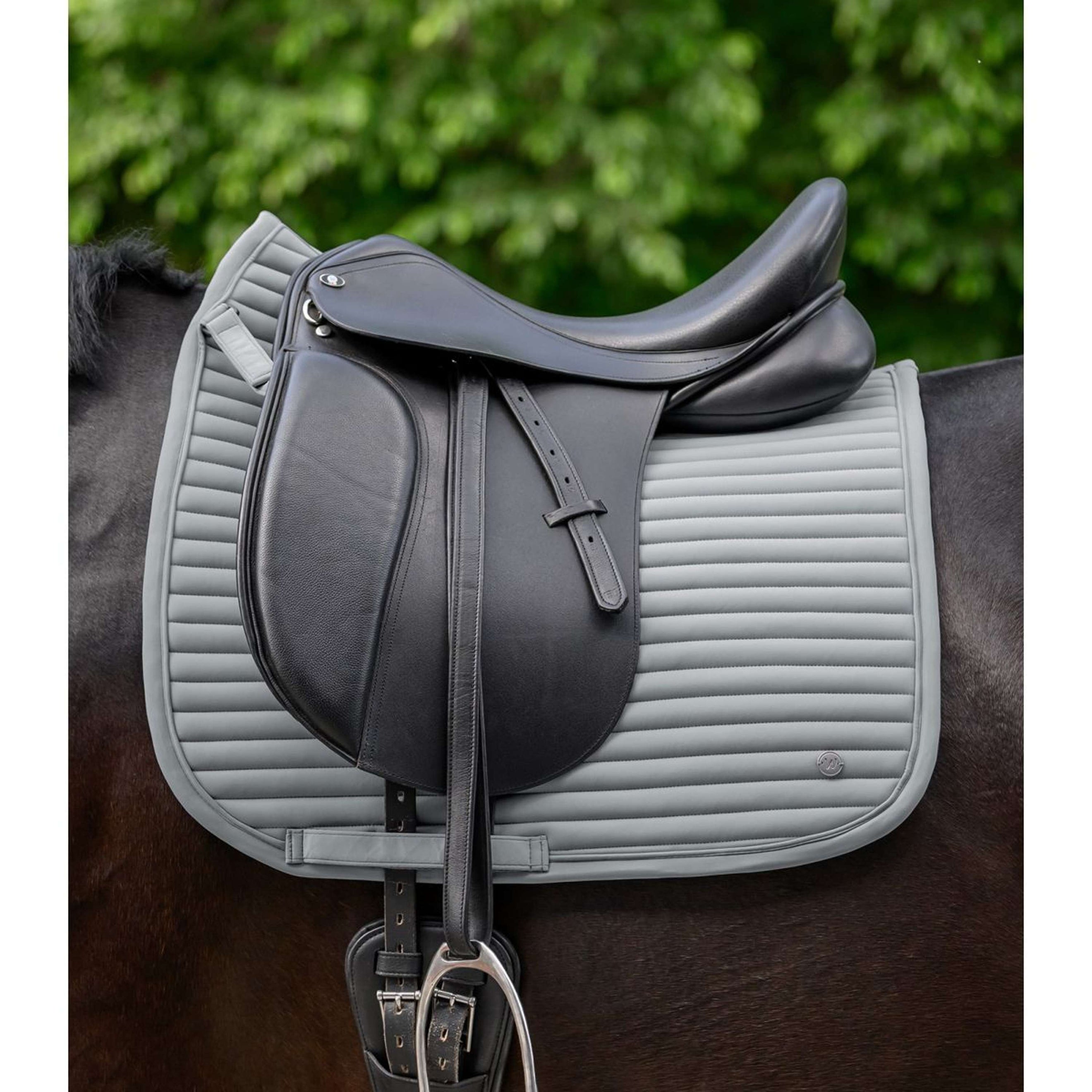 Waldhausen Tapis de Selle Trinidad Dressage Chrome Grey Waldhausen Tapis de Selle Trinidad Dressage Chrome Grey