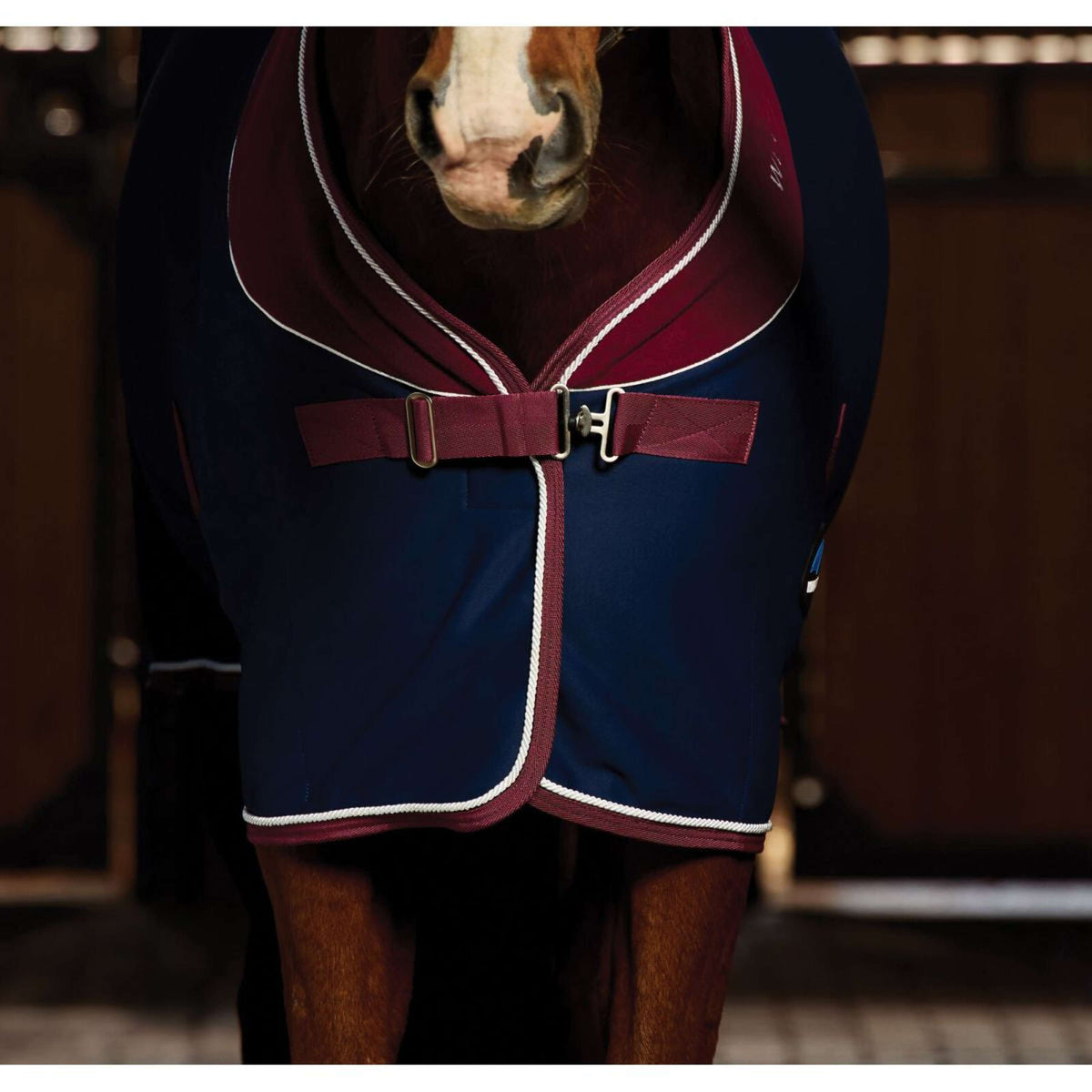 WeatherBeeta Couverture de Concours Opulence Standard Neck Marine/Bordeaux