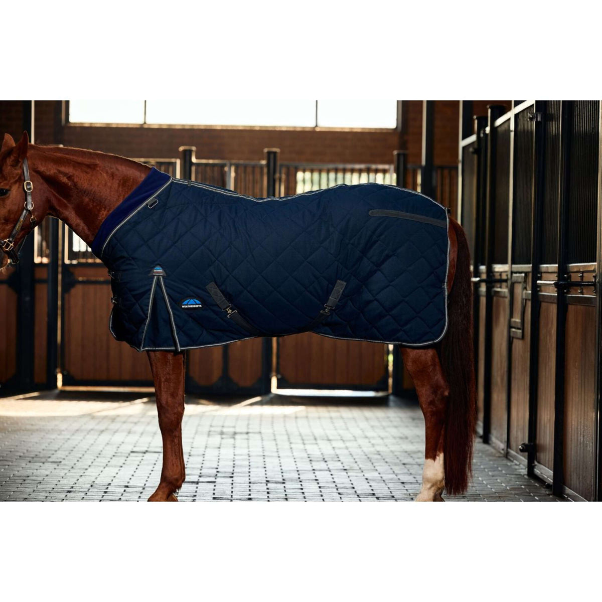 WeatherBeeta Couverture d'Écurie ComFiTec 100D Diamond Quilt Detach-A-Neck 220g Navy/Charcoal